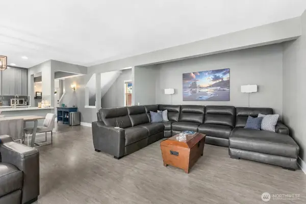 2858 NW 90th PL, Seattle, WA 98117