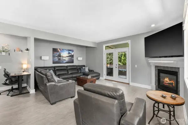 2858 NW 90th PL, Seattle, WA 98117