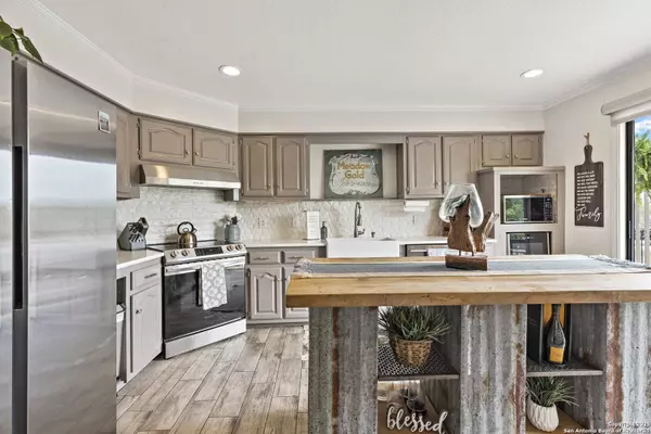 636 Oakland Hills, Kerrville, TX 78028