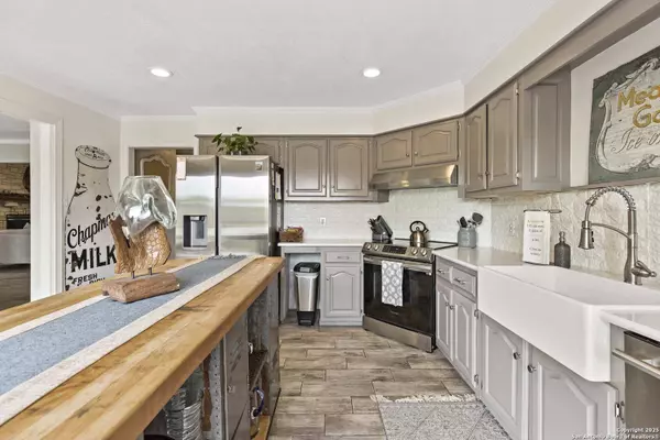 636 Oakland Hills, Kerrville, TX 78028