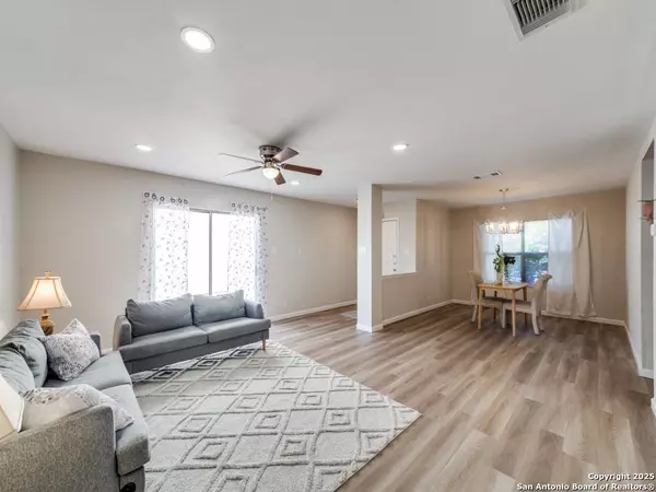 7742 Alverstone, San Antonio, TX 78250