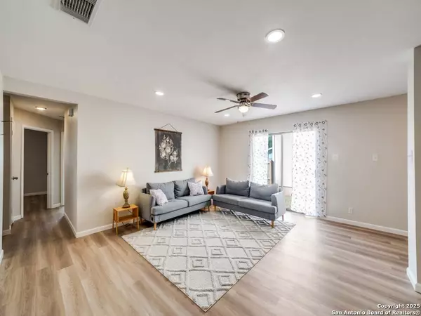 7742 Alverstone, San Antonio, TX 78250