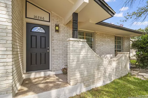 10206 Bull Run, San Antonio, TX 78230