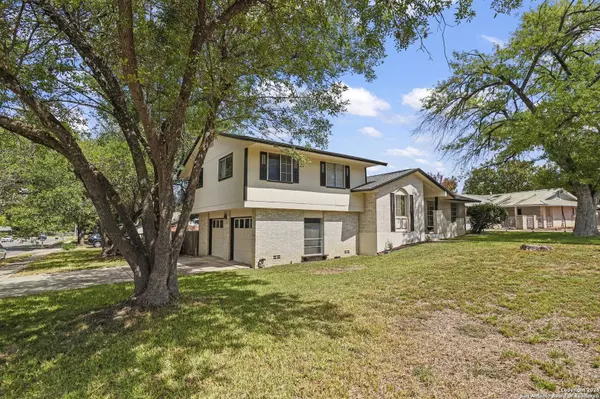 10206 Bull Run, San Antonio, TX 78230