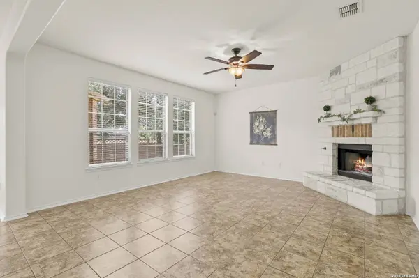 112 COYOTE CIR, Boerne, TX 78006