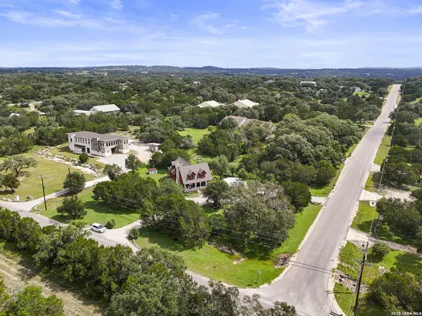 2002 HOFFMANN LN, New Braunfels, TX 78132