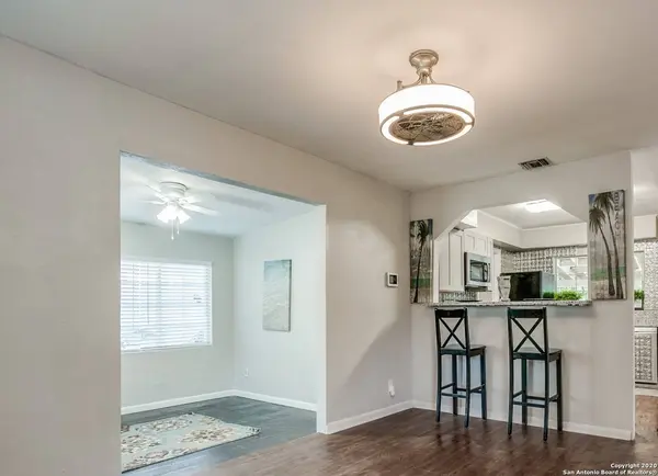 207 Middlebury Dr, San Antonio, TX 78217