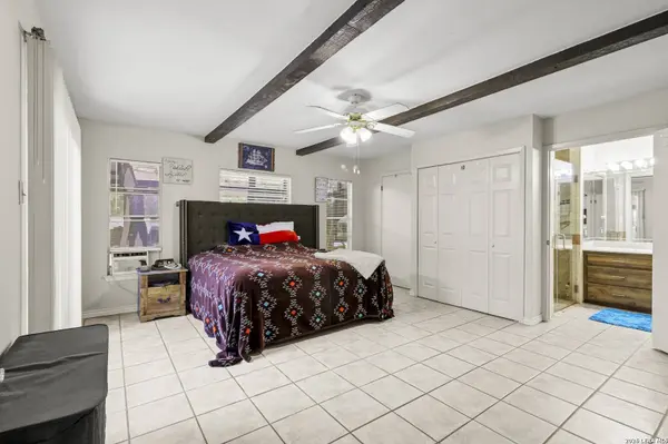 9477 WINDWOOD DR, Boerne, TX 78006