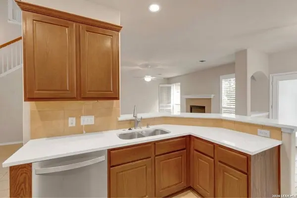 18615 Rogers Gln, San Antonio, TX 78258