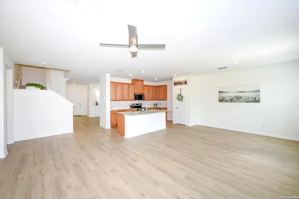 137 W Local Wave, Boerne, TX 78006
