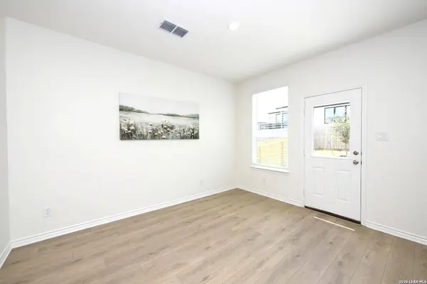 137 W Local Wave, Boerne, TX 78006