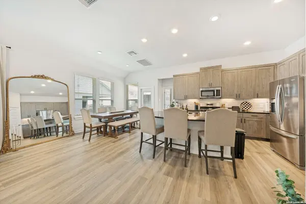 1617 Craftsman, New Braunfels, TX 78132