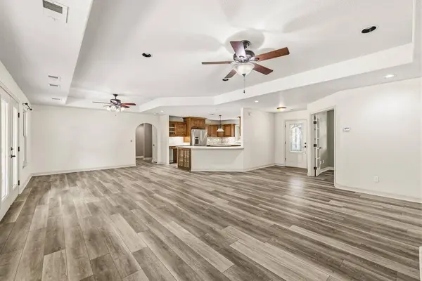 312 Cave Springs Dr, Ingram, TX 78024