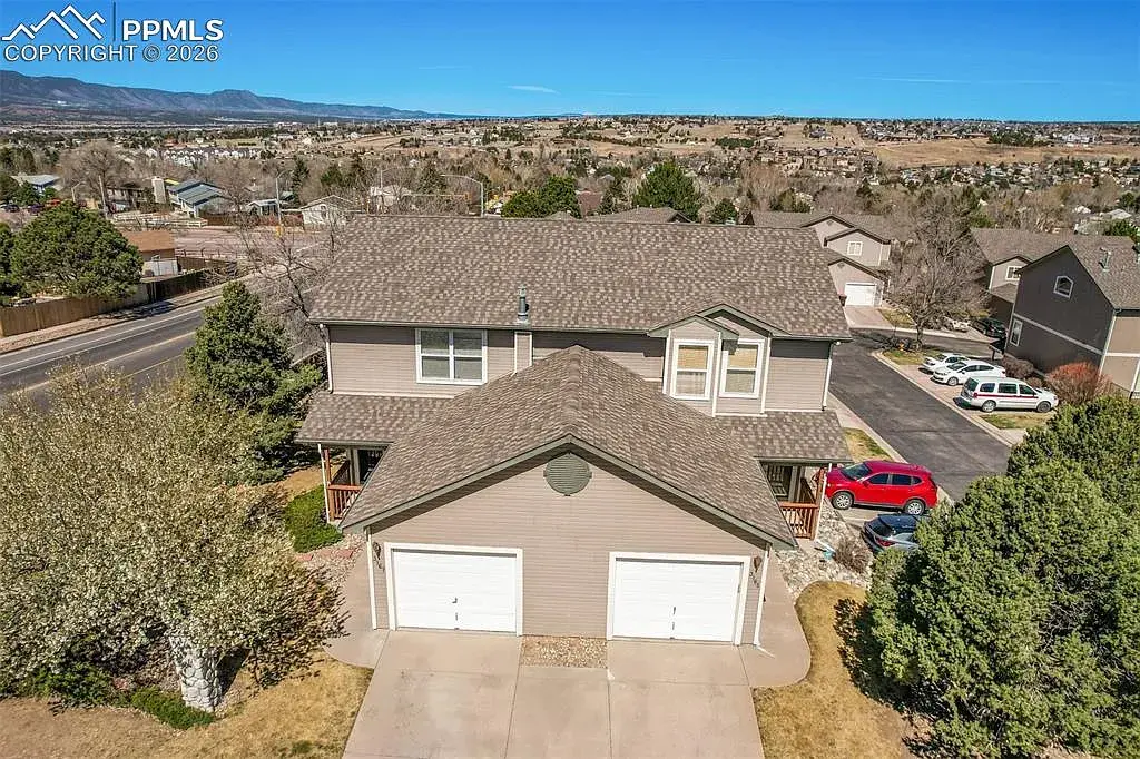 3167 Hearthridge Cir, Colorado Springs, CO 80918-5835