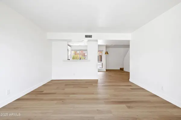 2014 N 51st Way, Phoenix, AZ 85008