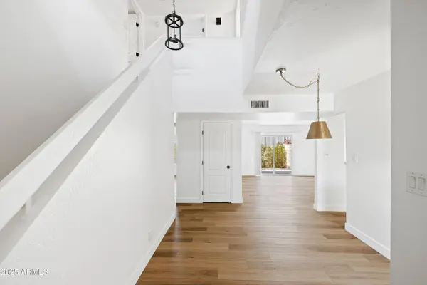 2014 N 51st Way, Phoenix, AZ 85008