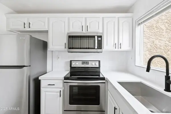 2014 N 51st Way, Phoenix, AZ 85008