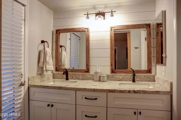 5335 E MARILYN Road, Scottsdale, AZ 85254