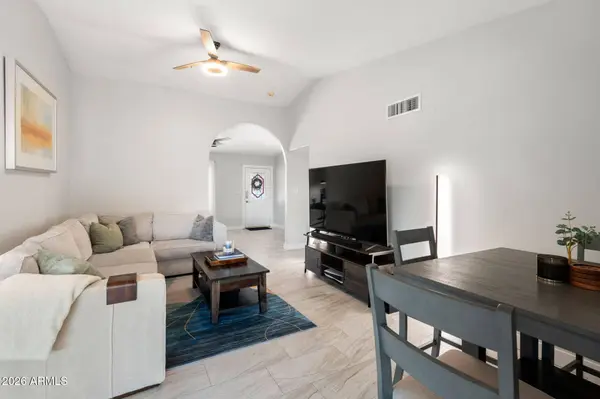 1301 W KERRY Lane, Phoenix, AZ 85027