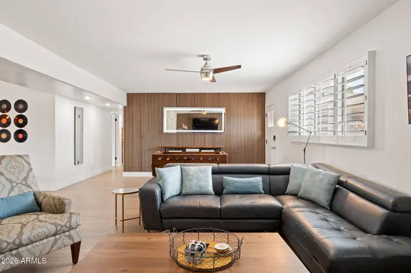 8301 E CRESTWOOD Way, Scottsdale, AZ 85250