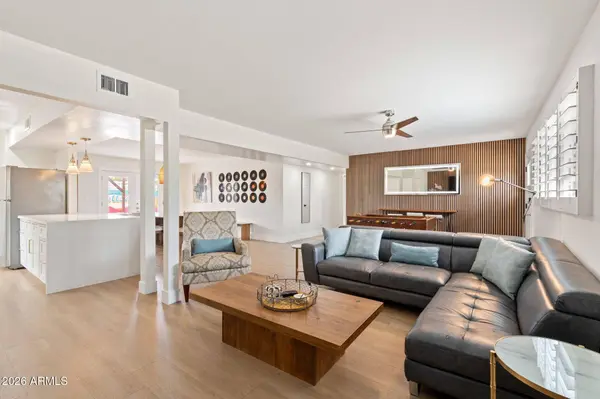 8301 E CRESTWOOD Way, Scottsdale, AZ 85250