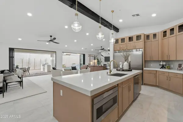 7774 E SAN FERNANDO Drive, Scottsdale, AZ 85255