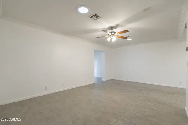 4208 E WILSHIRE Drive, Phoenix, AZ 85008