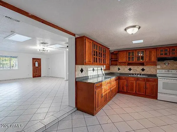 17410 N 16TH Avenue, Phoenix, AZ 85023