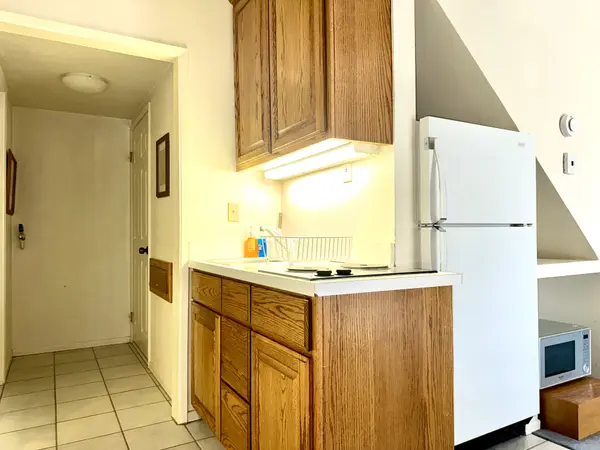 732 Grass Valley Rd #A, Lake Arrowhead, CA 92352