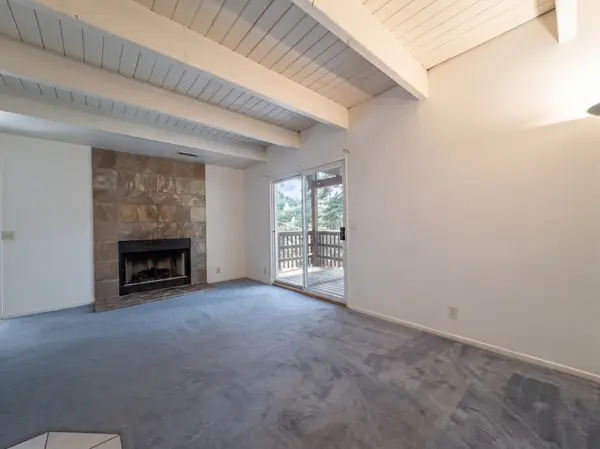 732 Grass Valley Rd #A, Lake Arrowhead, CA 92352