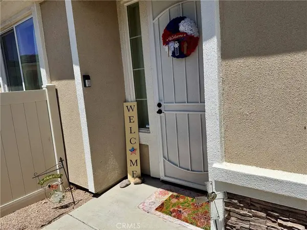 19642 Castle Harbor CT, Apple Valley, CA 92308