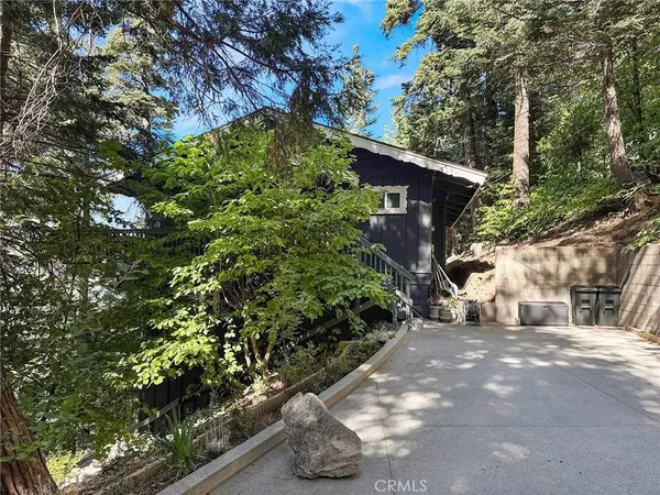24466 Altdorf DR, Crestline, CA 92325