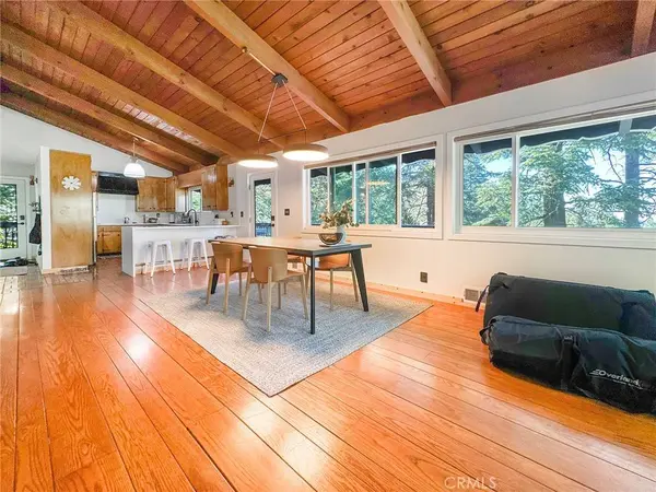 24466 Altdorf DR, Crestline, CA 92325