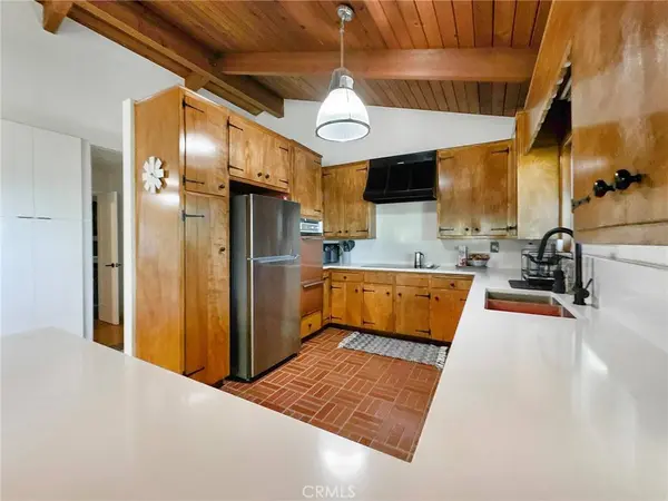 24466 Altdorf DR, Crestline, CA 92325