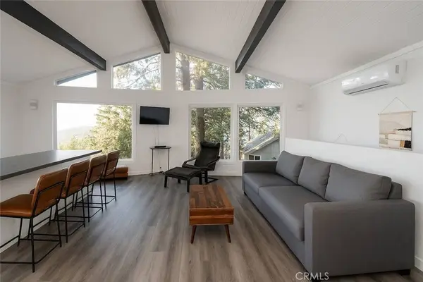 30904 Live Oak DR, Running Springs, CA 92382