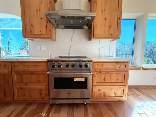 26875 Modoc LN, Lake Arrowhead, CA 92352