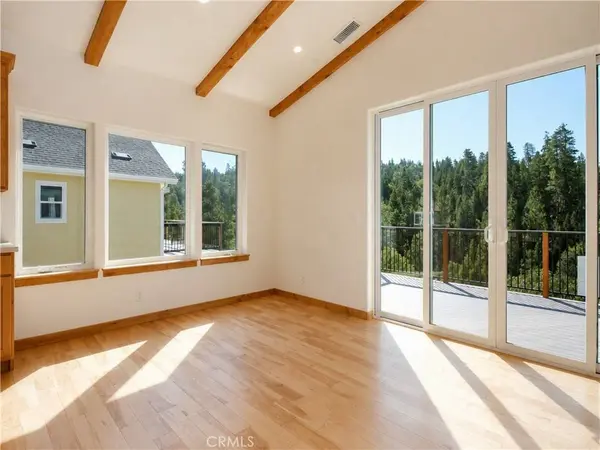 26875 Modoc LN, Lake Arrowhead, CA 92352