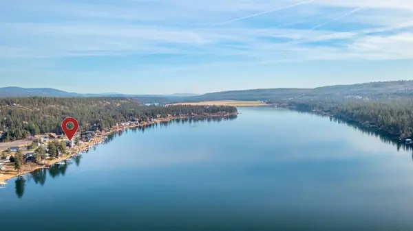 6625 N Long Lake Dr, Nine Mile Falls, WA 99026