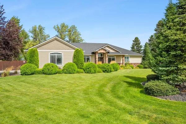 3210 N Molter Rd, Otis Orchards, WA 99027