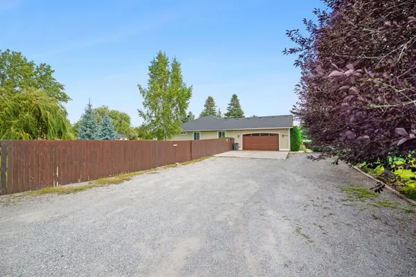 3210 N Molter Rd, Otis Orchards, WA 99027
