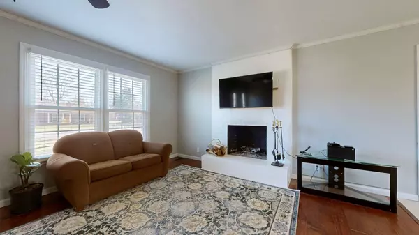 633 Buck Ln, Murfreesboro, TN 37129