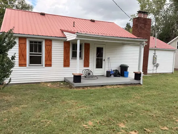 705 Maple St, Lafayette, TN 37083