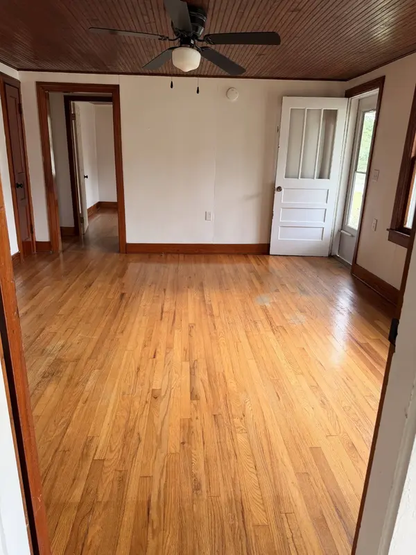 705 Maple St, Lafayette, TN 37083