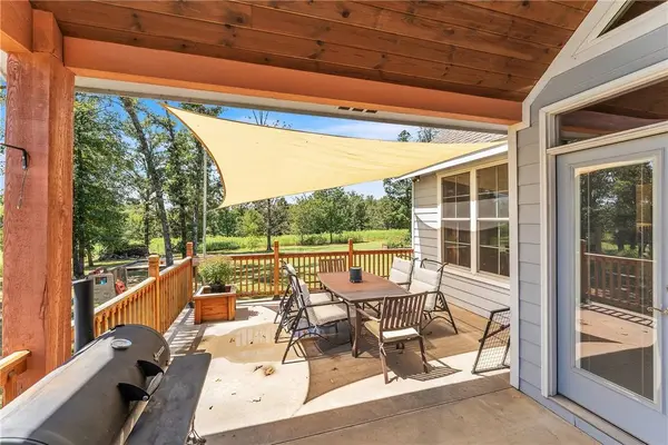 13745 Readings Rd, Siloam Springs, AR 72761