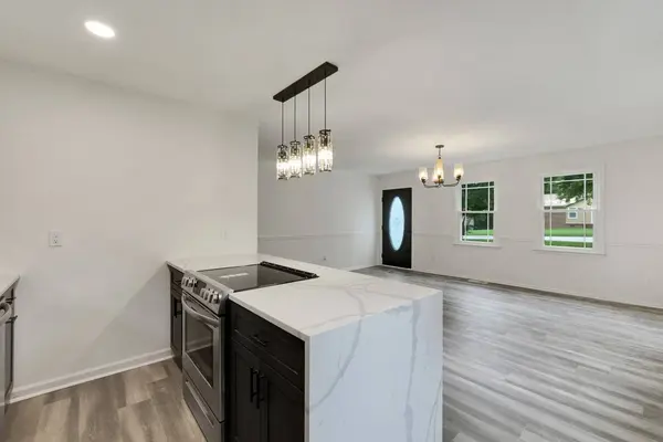 809 Belle Dr, Spring Hill, TN 37174