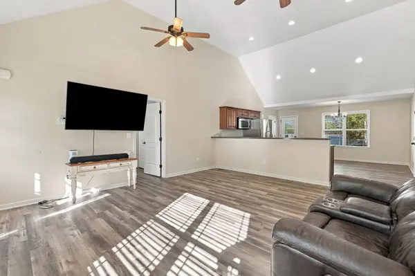 107 Southview Dr, Lewisburg, TN 37091