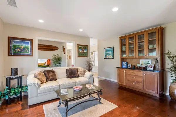 1691 Peppertree Pl, Fallbrook, CA 92028-4465