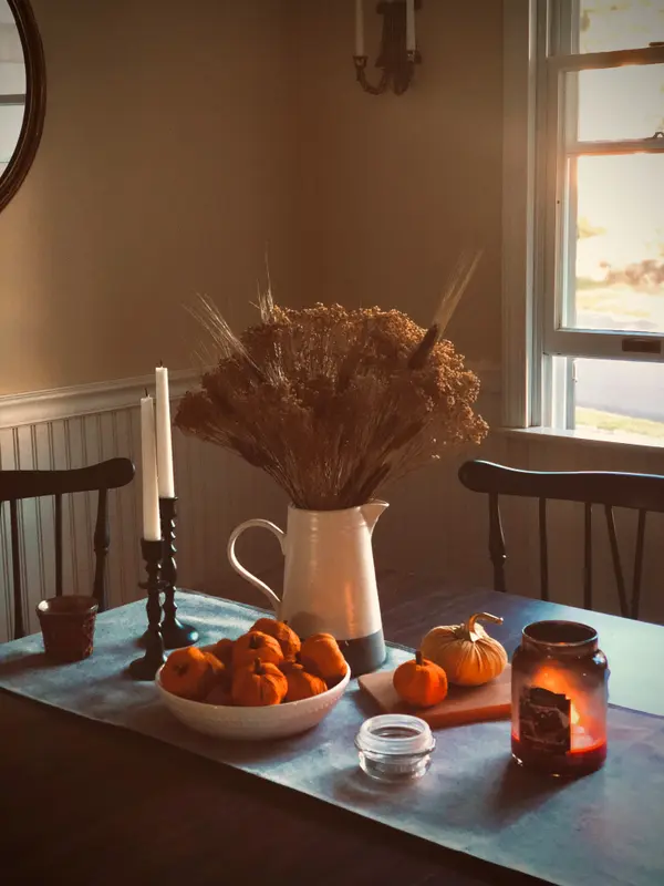 feature image of Fall Decorating Ideas: Cozy Home Decor for Autumn 2026