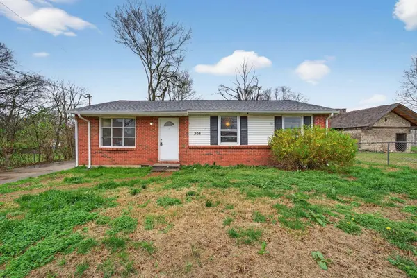 304 Walker St, Clarksville, TN 37042