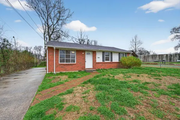 304 Walker St, Clarksville, TN 37042